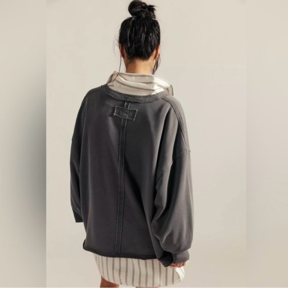 Free People Venice V-neck Graphic Sweatshirt in Washed Black Combo - Picture 2 of 6